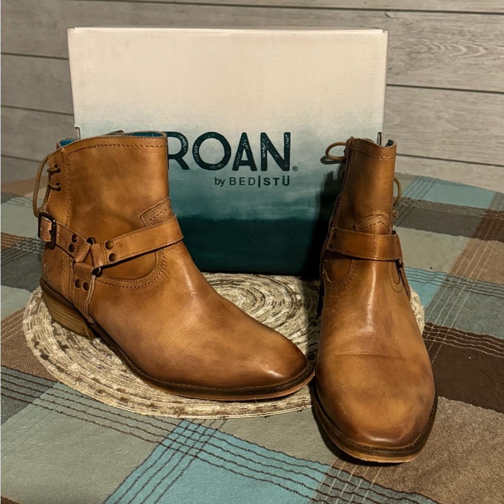 Roan by BedStu Women’s boots, Size 10.